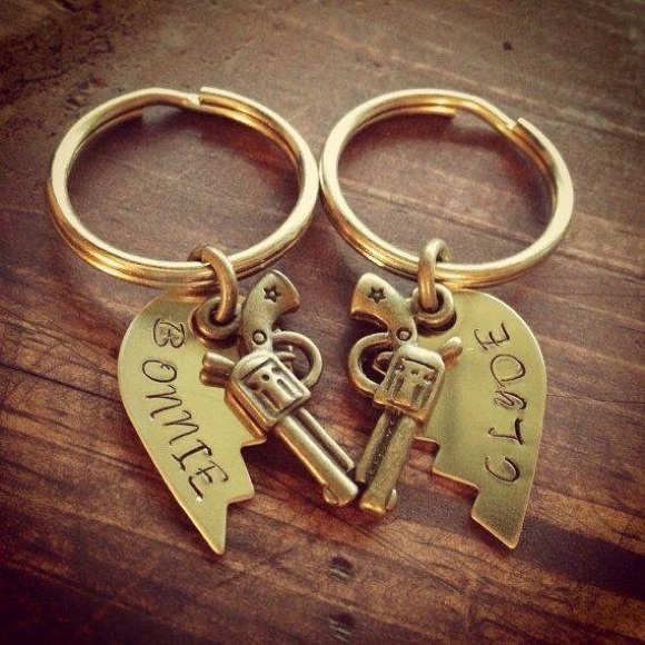 Meet your Posher, Ava - Picture 1 of 1